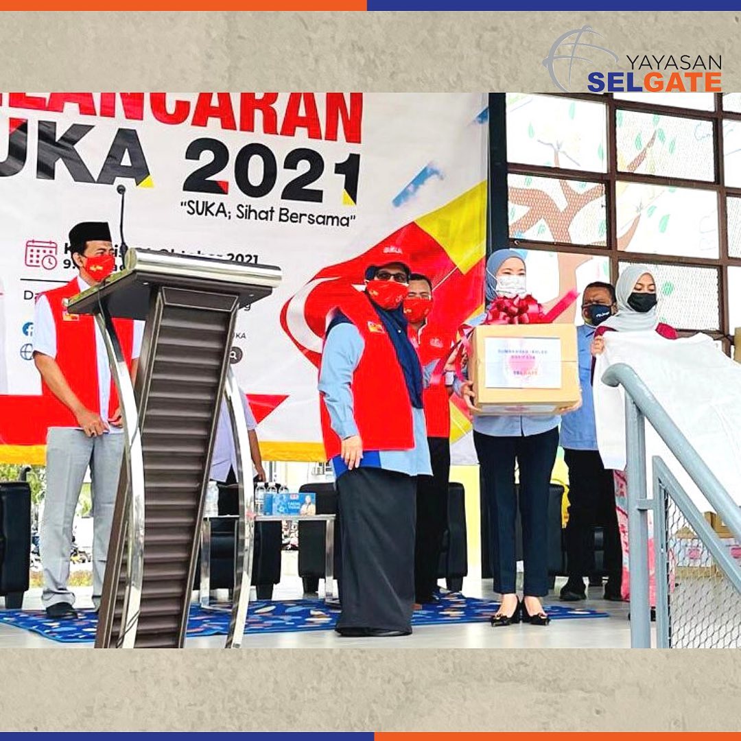 Sumbangan sebanyak 2,800 set Peralatan Perlindungan Peribadi (PPE) kepada Sukarelawan Kesihatan Komuniti Selangor (SUKA)